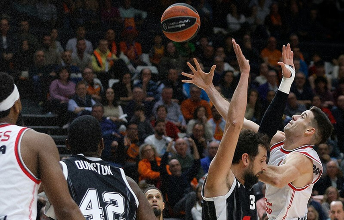 Νικά και εντός η Βαλένθια, 79-71 τη Βίρτους και τέλος στο σερί (vid)