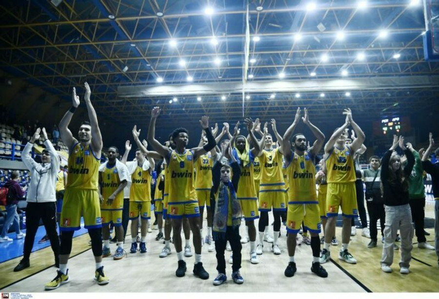 Περιστέρι: Τα highlights της νίκης επί του Απόλλωνα και οι πανηγυρισμοί (vids)