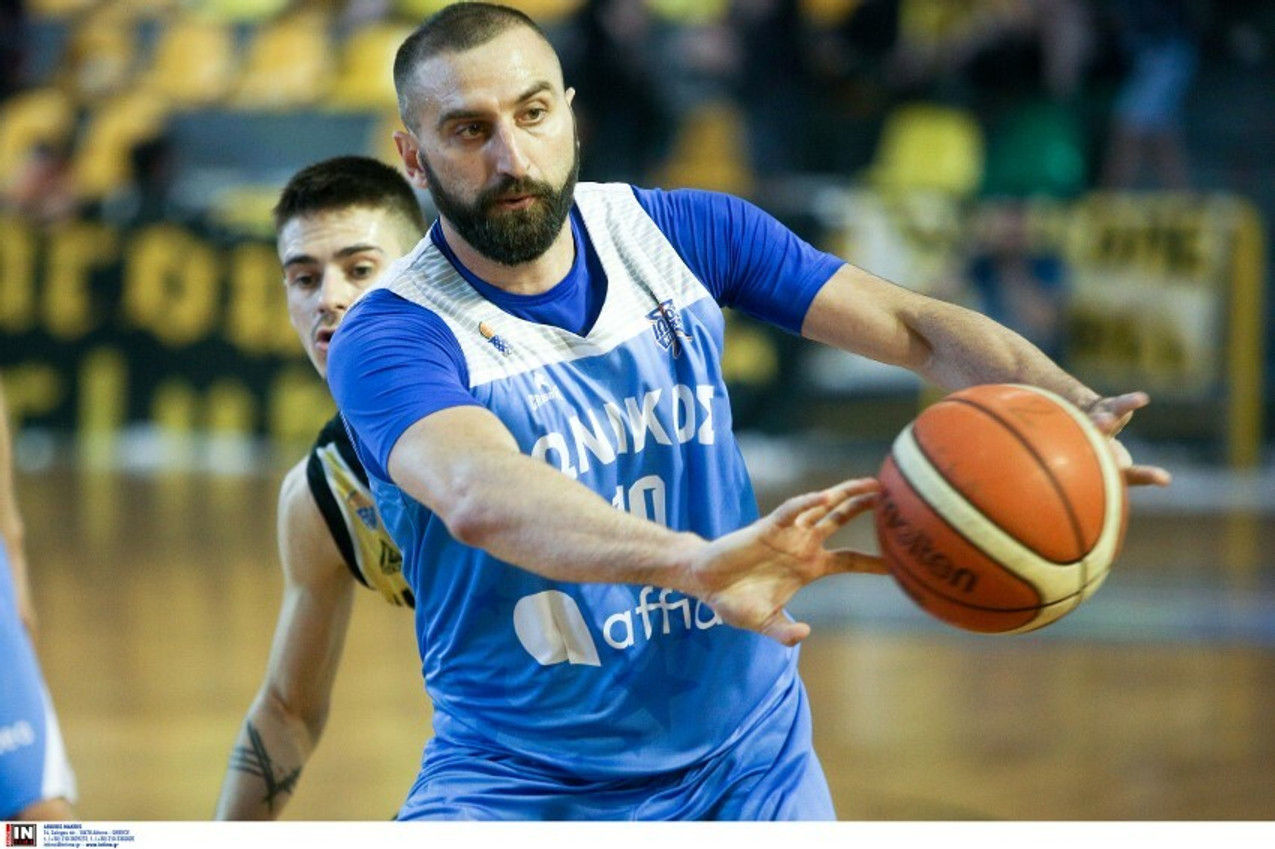 Το ξεχωριστό &#039;&#039;αντίο&#039;&#039; του Βαγγέλη Τσάπα στον Νίκο Λιακόπουλο (pic)