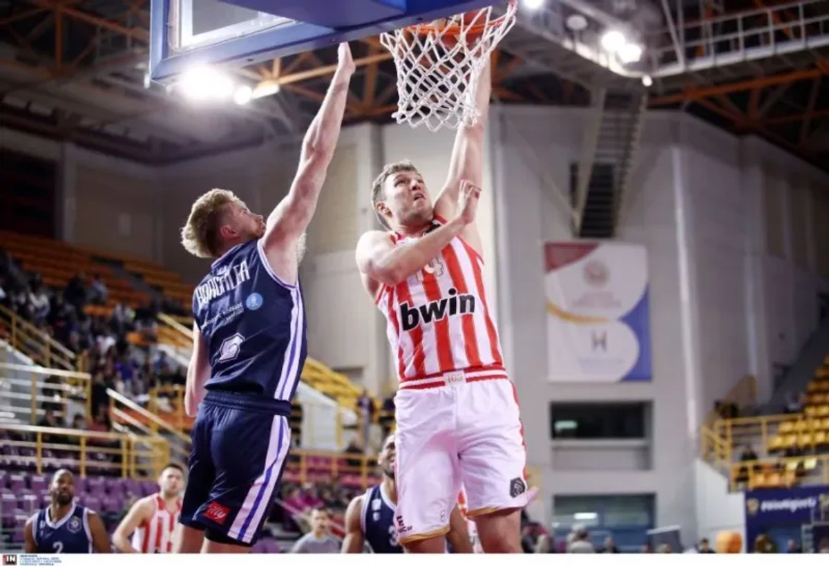 Live: Ολυμπιακός-Καρδίτσα Ιαπωνική 71-54 (τελικό)