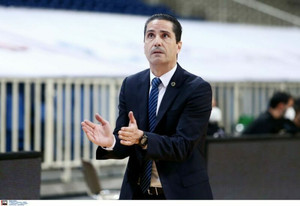 Σφαιρόπουλος: &quot;Είμαι ένας από τους λίγους υποψήφιους για τον πάγκο της Εφές&quot; (vid)
