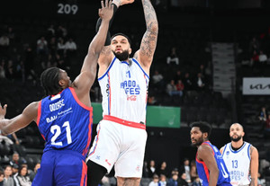 Με φόρα μετά τον Παναθηναϊκό η Εφές, 93-80 την Μπαχτσεσεχίρ (vid)