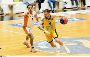 Στους &quot;4&quot; με απίθανο buzzer τρίποντο του Τολιόπουλου ο Άρης! (vids &amp; gallery)