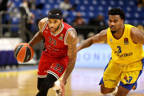 Ο Ντιλέινι χάρισε το διπλό στην Αρμάνι, 86-85 τη Μακάμπι στην παράταση! (vid)