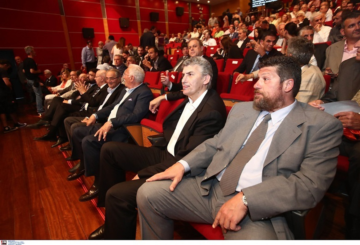 Φασούλας: &quot;Φάνη είσαι παλληκάρι&quot; (pic)