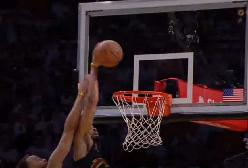 Το alley-oop κάρφωμα του Τζάρετ Άλεν στην κορυφή του NBA Top-5 (vid)