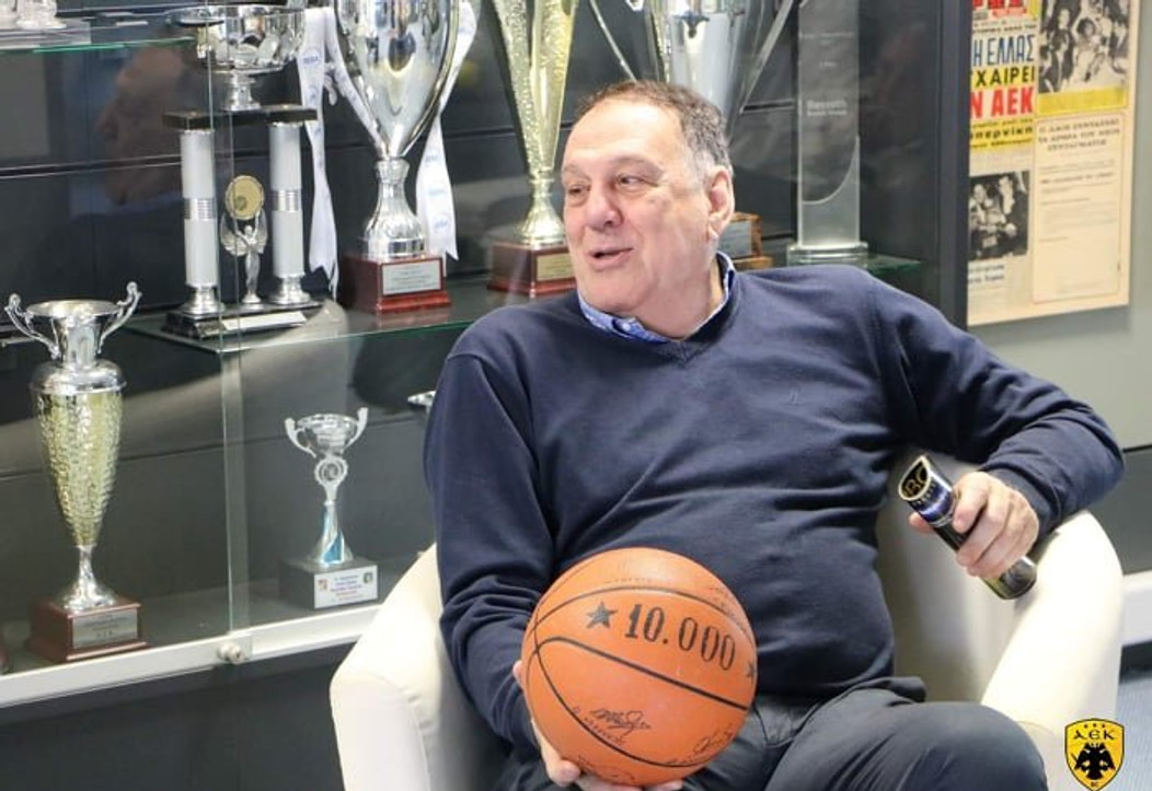 Η αποκαλυπτική συνέντευξη του &quot;Αυτοκράτορα&quot; Βασίλη Γκούμα (video)