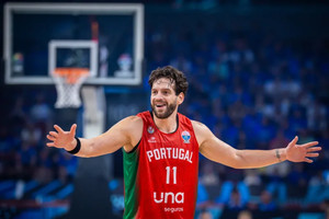 Πήρε το &quot;θρίλερ&quot; και προκρίθηκε στους &quot;16&quot; η Πορτογαλία, 68-65 την Εσθονία! (vids)
