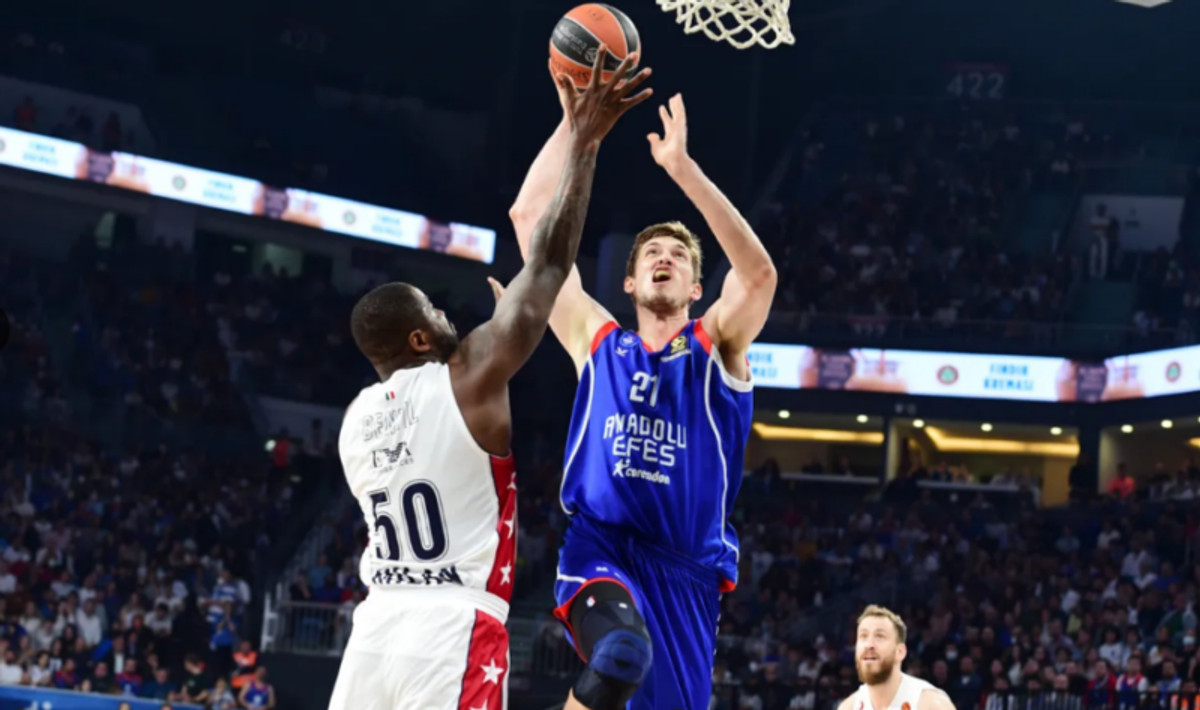 Εφές-Αρμάνι Μιλάνο 75-70: Με Πλάις στο F4 και περιμένει τον Ολυμπιακό! (pics)