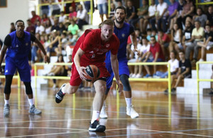 Με Χαραλαμπόπουλο ο Ολυμπιακός, 110-65 τον Πανιώνιο!