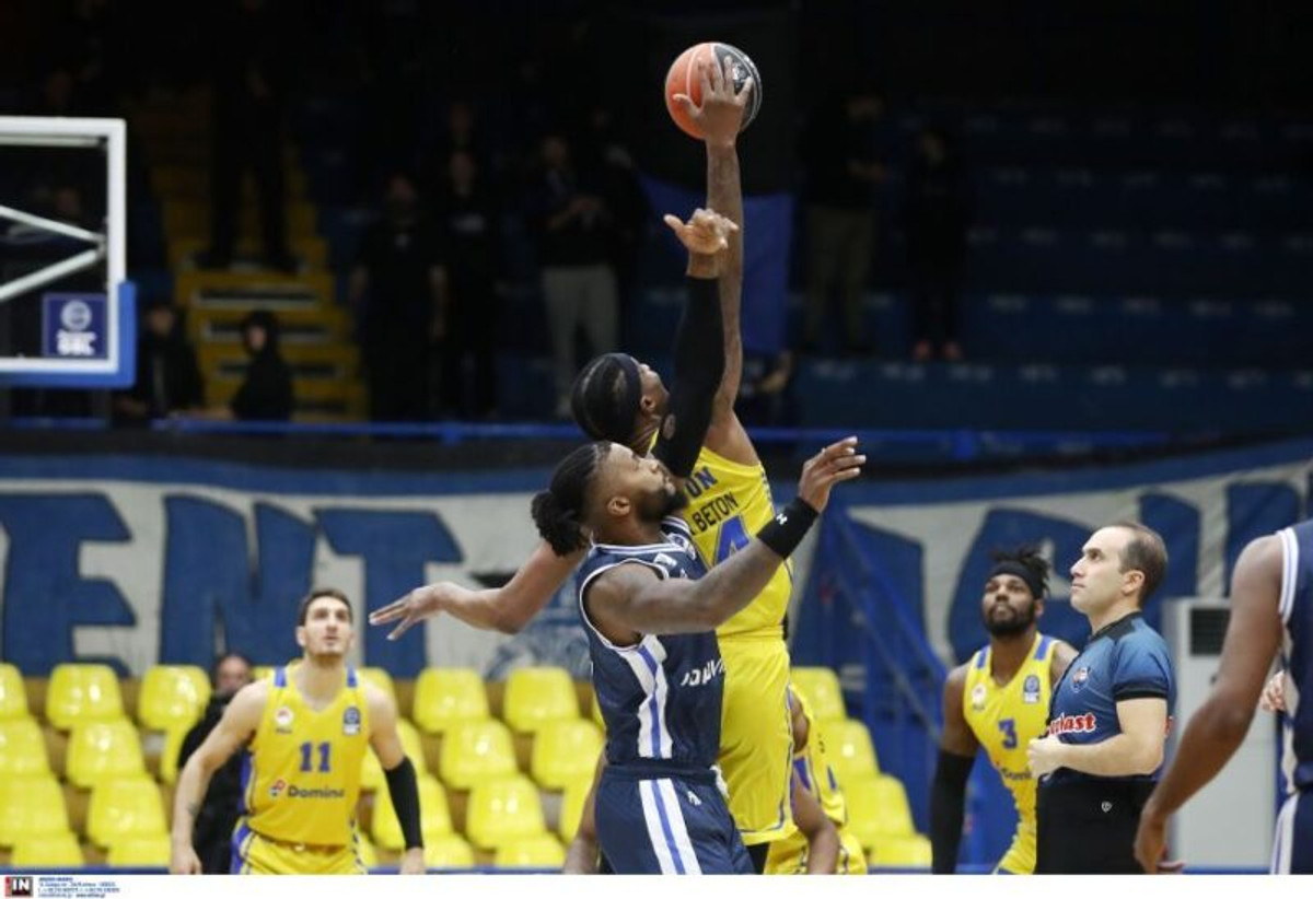 Live: Περιστέρι Domino&#039;s-Καρδίτσα Ιαπωνική 71-78 (τελικό)