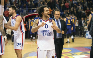 Γερό... ντέρμπι στη Βαρκελώνη, επέβαλε το... νόμο της η Εφές! (vid)