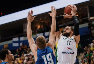 Δείτε πώς η Λιθουανία συνέτριψε 87-52 τη Φινλανδία (video)