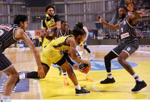 Live streaming: Άρης Midea-ΠΑΟΚ mateco 88-82 (τελικό)