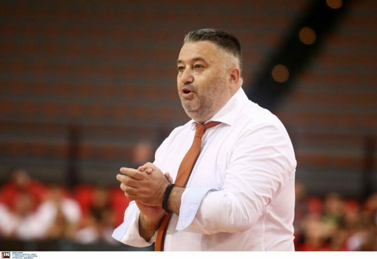 Γιατράς: &quot;Δεν υπήρχαμε στο γήπεδο, αξίζουμε καλύτερη εικόνα&quot; (video)