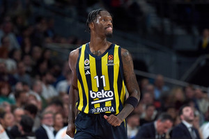 Ο Χέις-Ντέιβις σόκαρε τη Ρεάλ, 82-70 η Φενέρ στη Μαδρίτη