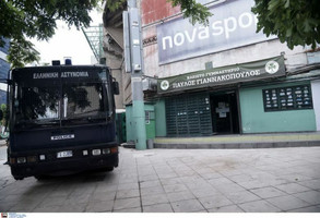 Εκλογές ΕΟΚ: Αστυνομική δύναμη γύρω από τη Λεωφόρο! (pics)