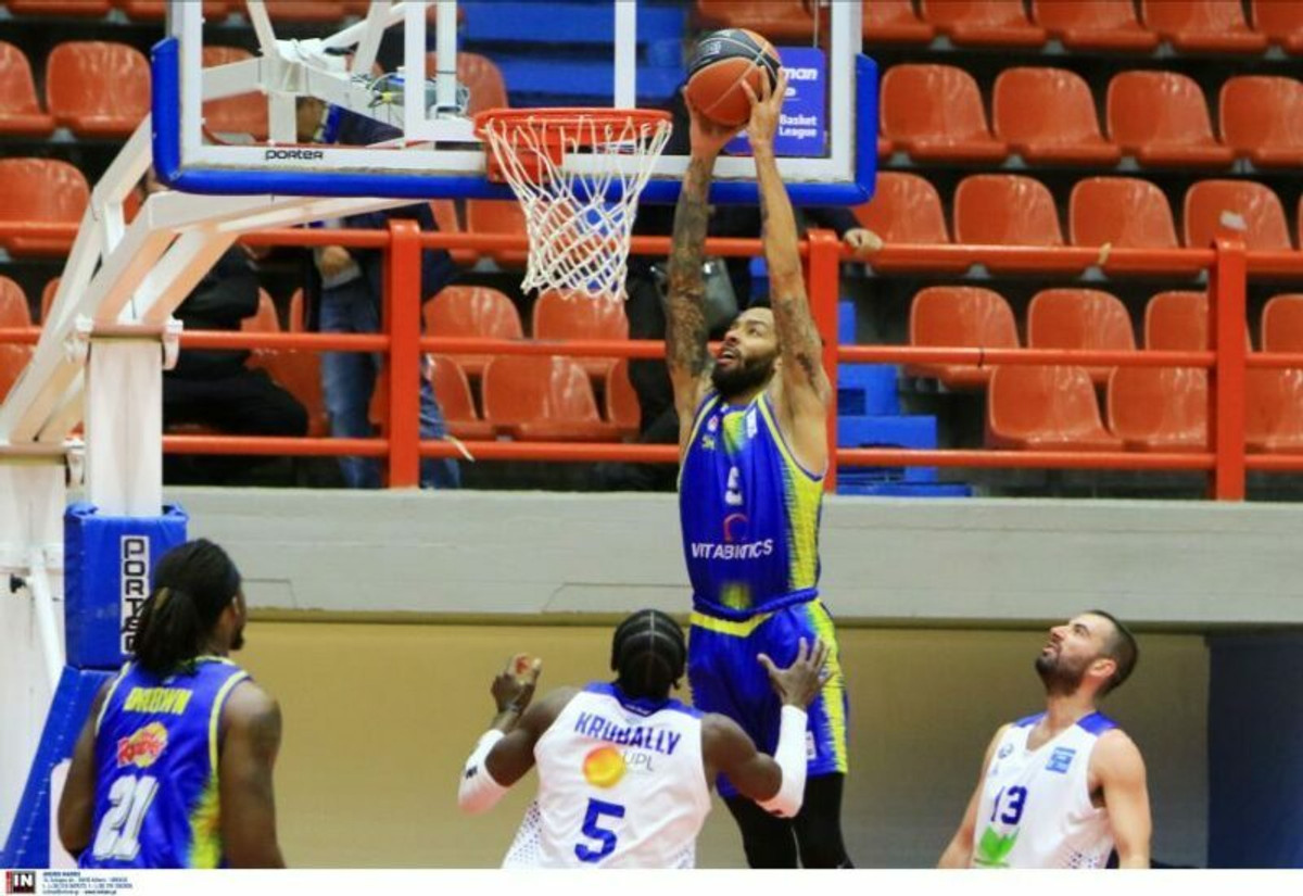 Λάρισα-Περιστέρι 63-78: Τρίτο διπλό, με άμυνα και ποιότητα
