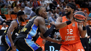Στο 3-0 η Βαλένθια 75-66 τη Μακάμπι Τελ Αβίβ (video)