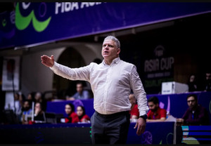 Πρώτη νίκη Μανωλόπουλου στην Εθνική Ιράν και πρόκριση στο AsiaCup