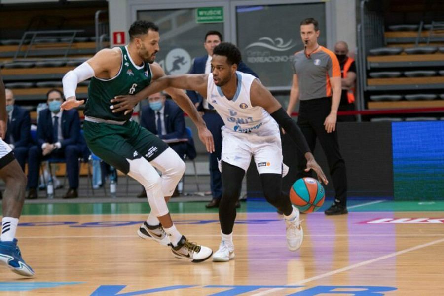 Ζιελόνα Γκόρα-Ζενίτ Αγίας Πετρούπολης 52-79: "Βόλτα" στην Πολωνία!
