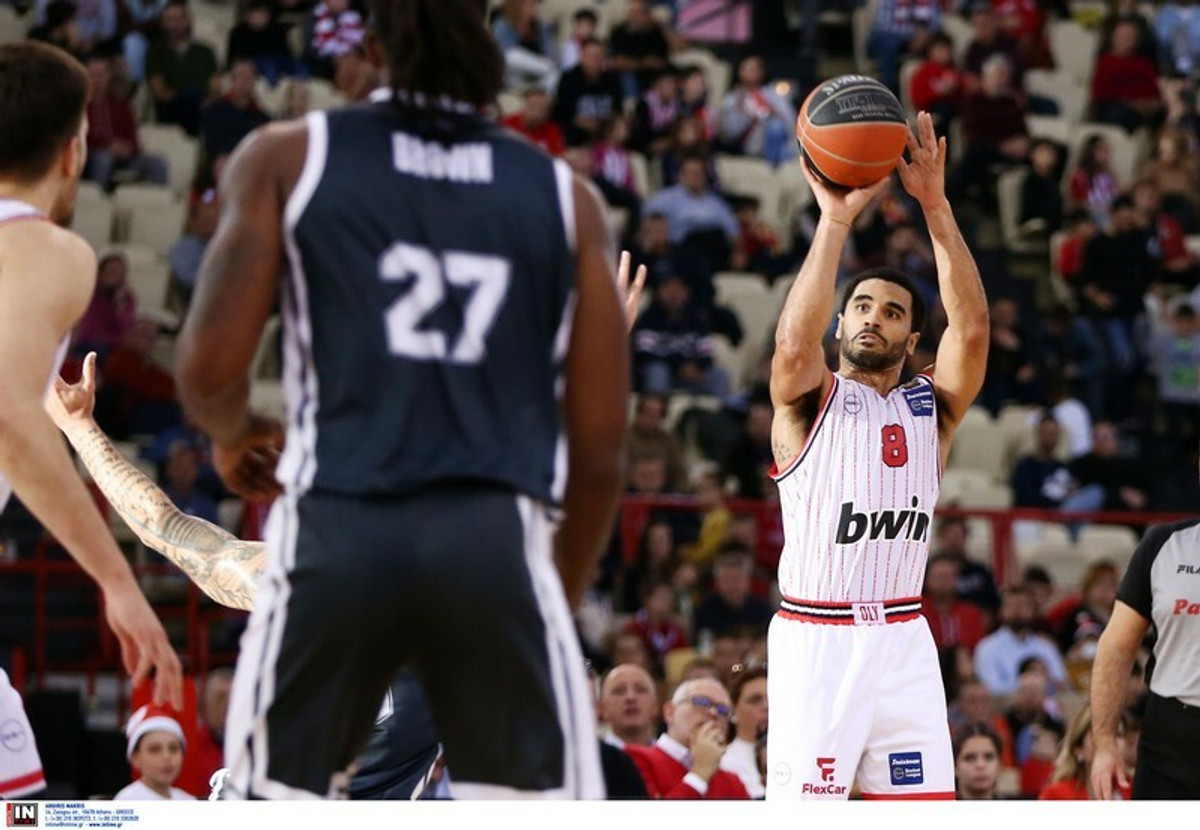 Ο Ολυμπιακός 84-65 τον Απόλλωνα Πάτρας στο ντεμπούτο του Μήτρου-Λονγκ (gallery &amp; vids)