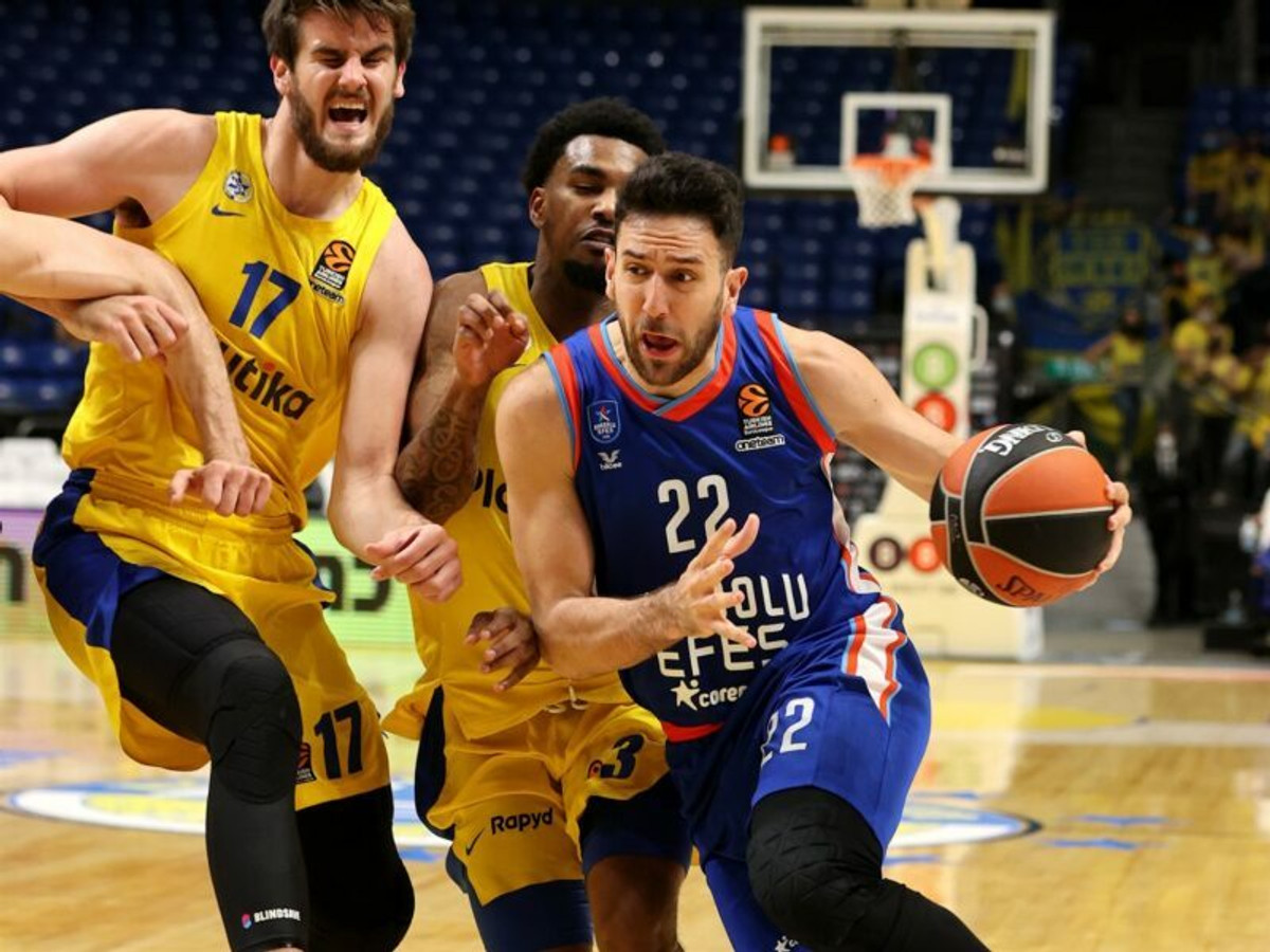 Το τρένο της Εφές σφύριξε και στο Τελ Αβίβ 90-66 τη Μακάμπι! (pics)