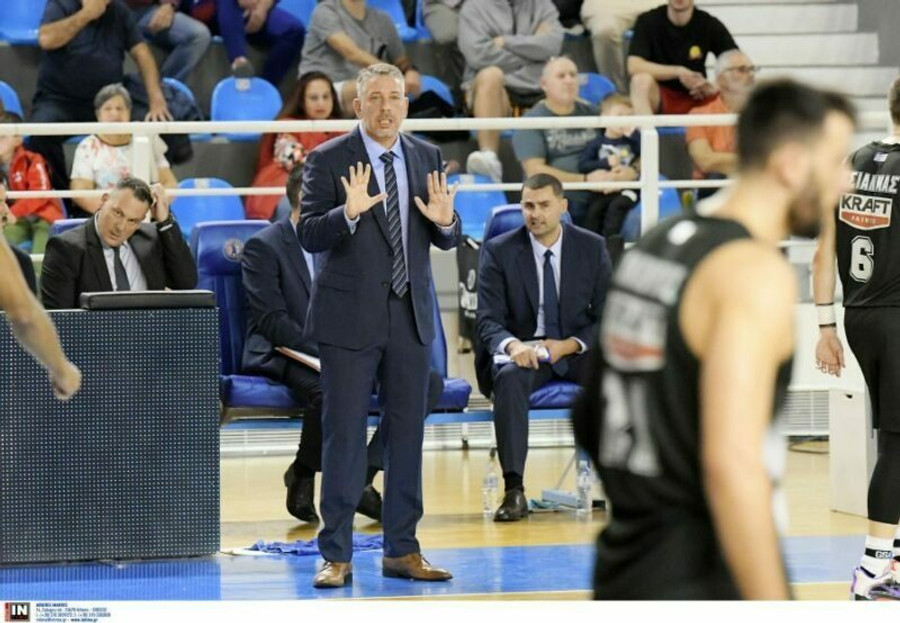 Παπαθεοδώρου: Ήρθαμε 47 ετών και θα φύγουμε... 250! (video)