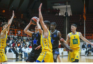 ANGT: Πρώτη η Στελατζούρα στην Πάτρα, 74-62 τη Μακάμπι στον τελικό