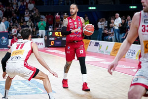 Lega Basket: Στα ημιτελικά οι Μιλάνο και Σάσαρι (vids)