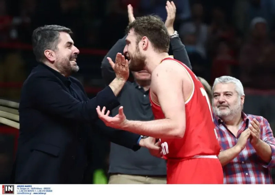 Με MVP Βεζένκοφ η παρακάμερα του Ολυμπιακός-Μπάγερν (vid)