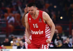 Έτσι νίκησε την Μπασκόνια και κατέκτησε την πρώτη θέση ο Ολυμπιακός (vid)