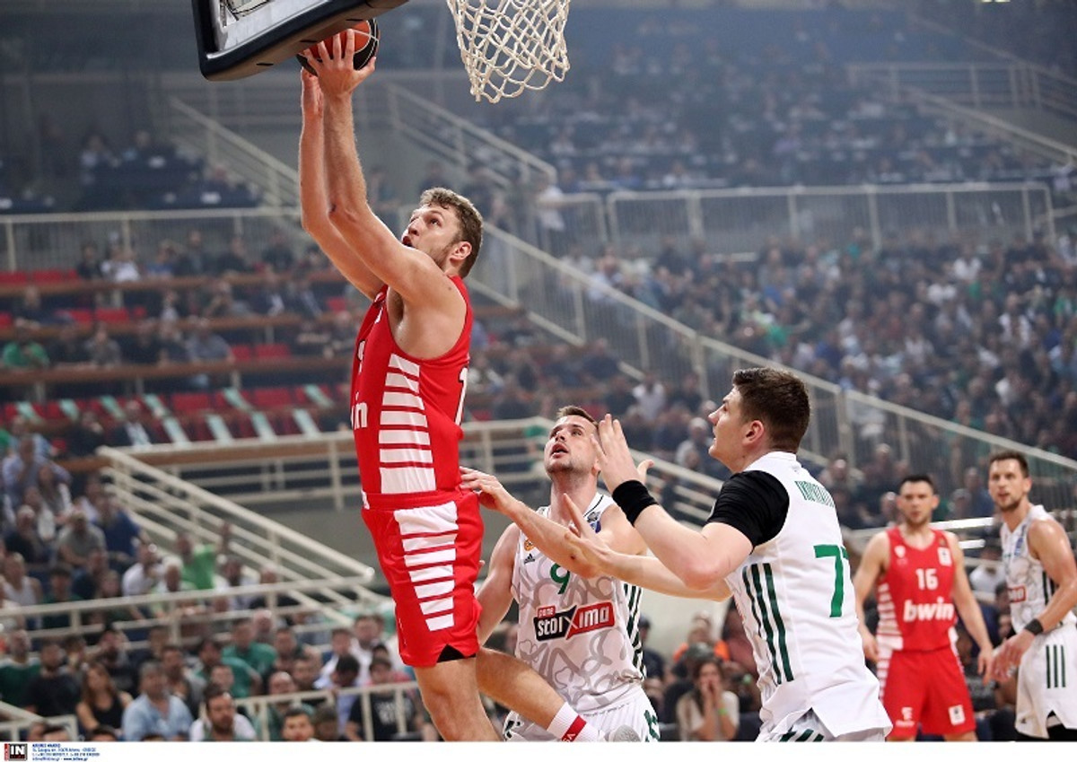 EuroLeague: Οι μεγάλες στιγμές του Βεζένκοφ (vid)