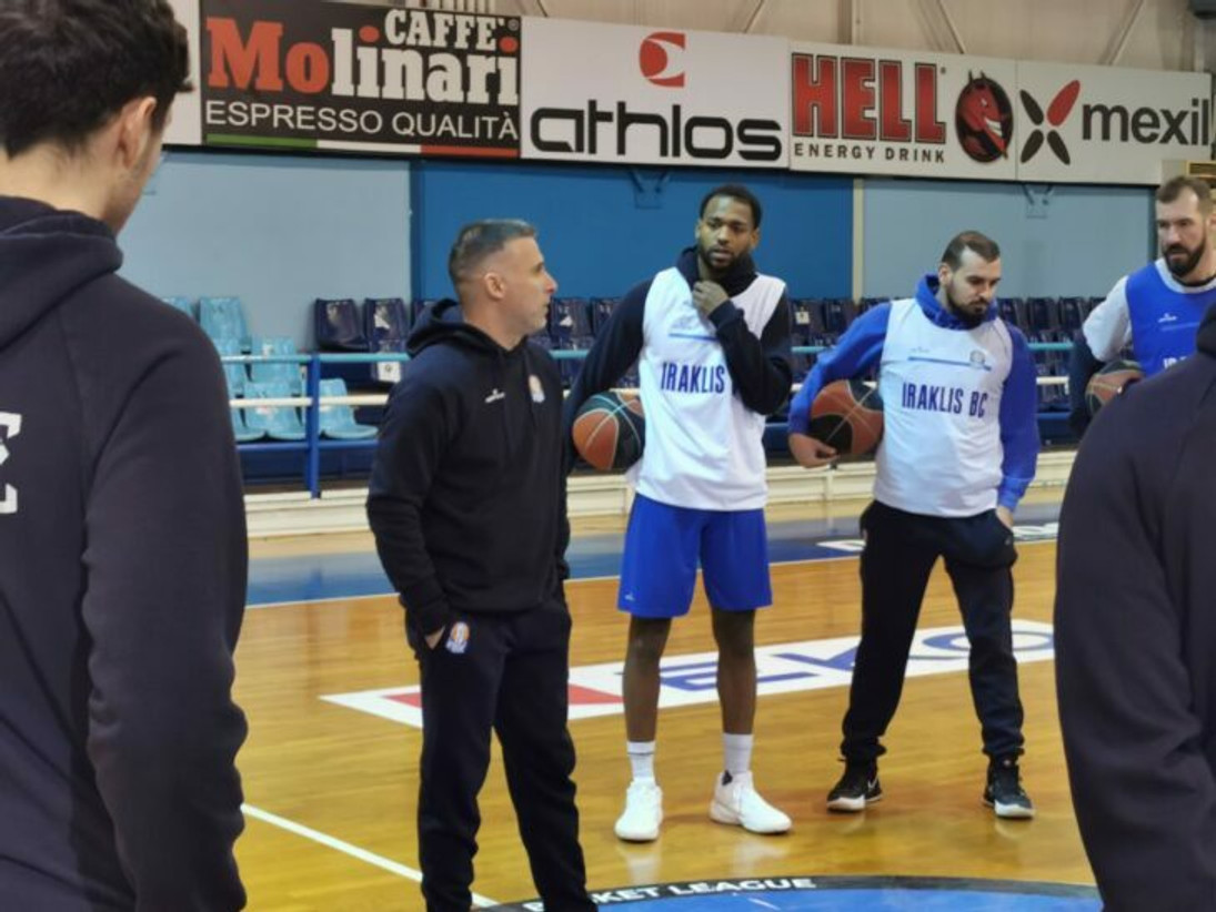 Μέξας: &quot;Έχουμε τρία καινούργια πρόσωπα, που είναι για μας ένα ερωτηματικό&quot;