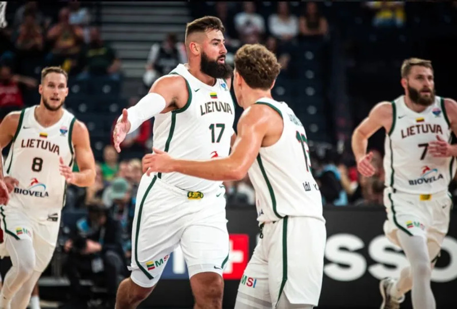 EuroBasket 2025: Φουλ δράση και ντέρμπι στους τέσσερις ομίλους το Σάββατο