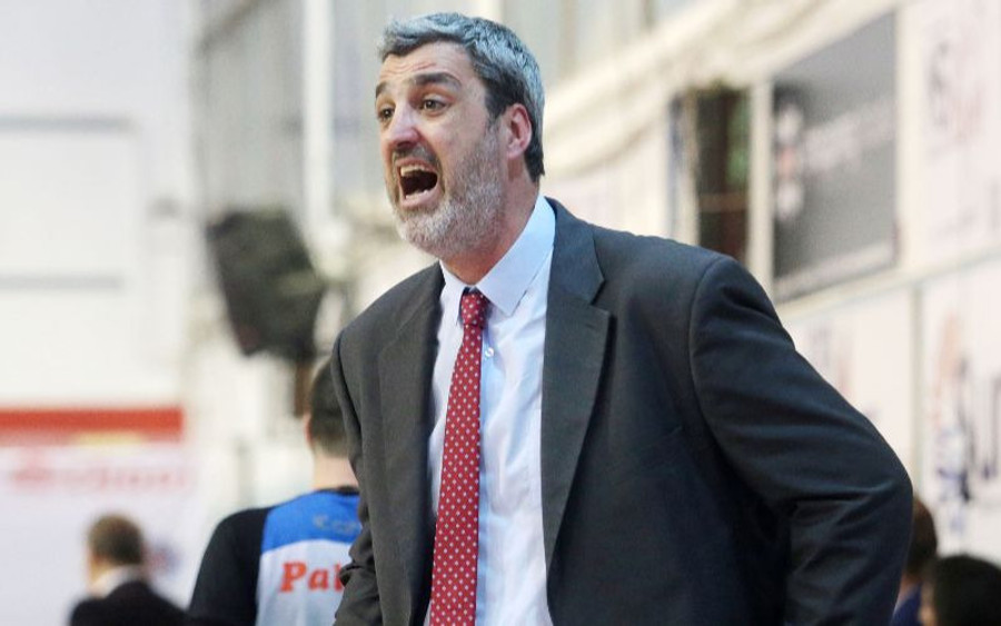 Οικονόμου : "Πρέπει να μιλήσω με την διοίκηση για το καλό της ομάδας"