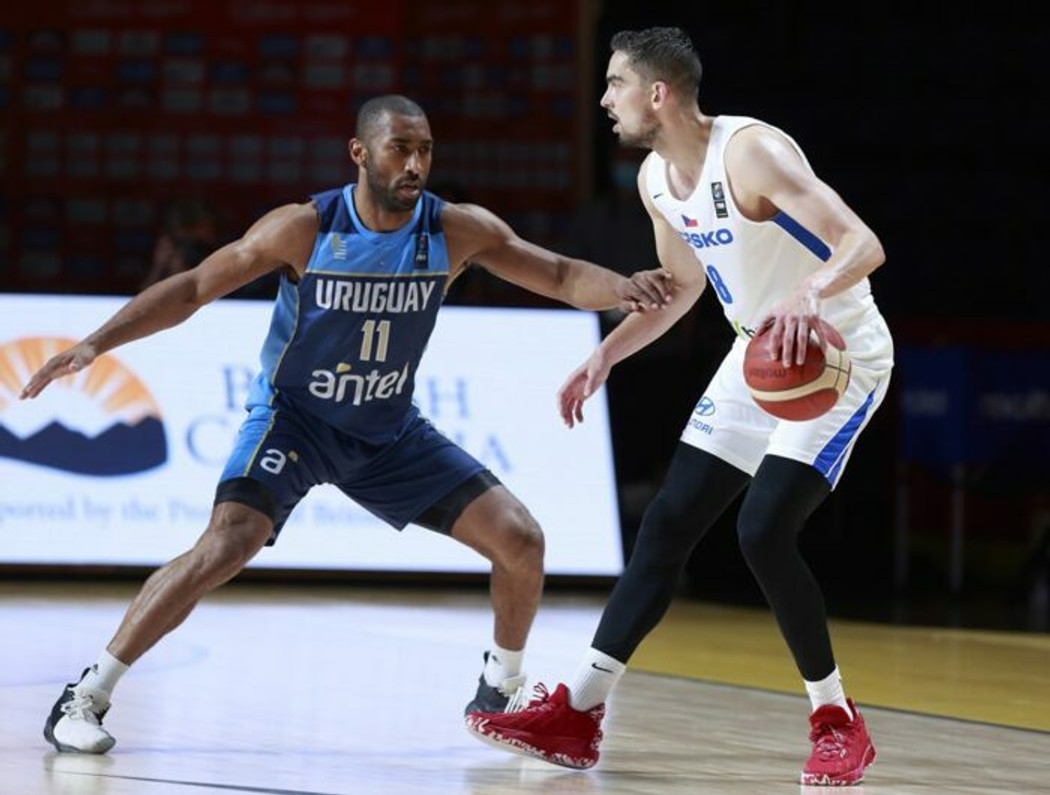Παίζει ημιτελικό με Καναδά η Τσεχία, 80-79 την Ουρουγουάη