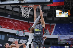Με κάρφωμα-έπος στο Νο1 το Top-10 του EuroCup (vid)