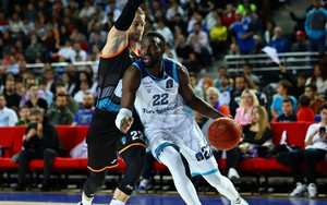 EuroCup: Με ανατροπή στους &quot;4&quot; η Τουρκ Τέλεκομ, 86-76 την Ουλμ (vids)