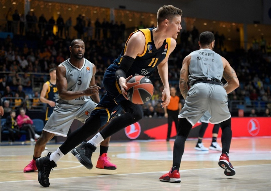 Με το πόδι στο γκάζι η Χίμκι Μόσχας 108-79 τη Βιλερμπάν