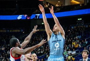 Νίκη στο ντεμπούτο Κάγιες η Άλμπα, 97-90 την Μπασκόνια του εξαιρετικού Ρογκαβόπουλου
