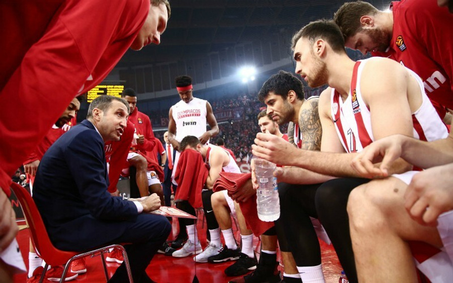 Μπλατ : &quot;Δεν θέλω να φύγει ο Μιλουτίνοβ&quot; (pics)