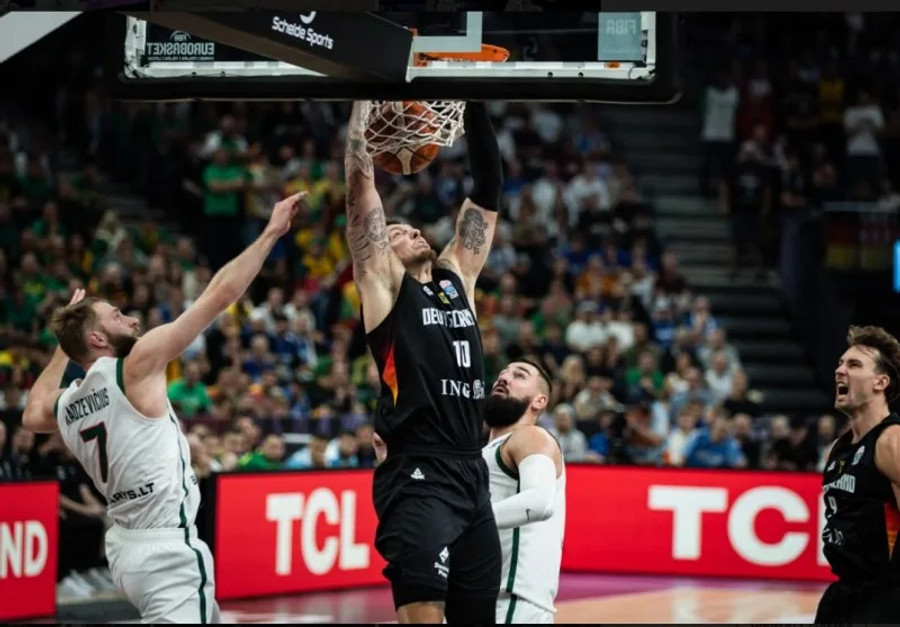 Απολαυστική Γερμανία σάρωσε 107-88 και τη Λιθουανία
