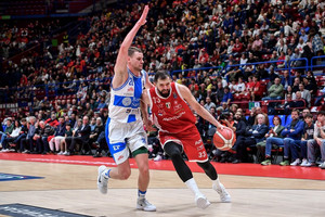 Lega Basket: Συνήλθε με &quot;κατοστάρα&quot; η Μιλάνο, άνετα η Βίρτους (vids)