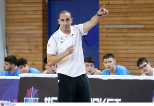 Καλαμπόκης: &quot;Τα παιδιά αξίζουν της συμπαράστασης του κόσμου&quot;