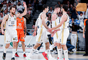 Στην παράταση η Ρεάλ, 96-86 τη Βαλένθια στη βραδιά του Γιουλ (vids)