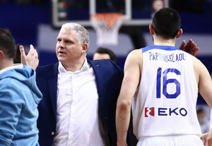 Μανωλόπουλος: &quot;Προσπαθήσαμε να ταιριάξουμε… στο μιλητό&quot;!
