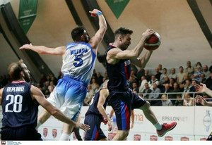 Ντέρμπι ΝΕΜ-Πανιώνιος στα Μέγαρα - Επτά αγώνες σήμερα (live streams)