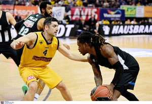 Ο ΠΑΟΚ το ντέρμπι των &quot;δικεφάλων&quot;, 83-71 την ΑΕΚ στα Άνω Λιόσια (gallery &amp; vids)