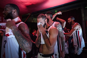 Εβάν Φουρνιέ: Το ρεκόρ, το μετάλλιο στην κάλτσα και το κράξιμο στους απόντες! (pics&amp;vids)